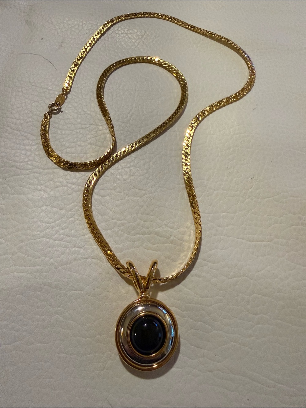 Vintage Trifari Reversible Two-Tone Pendant Necklace 80s 90s